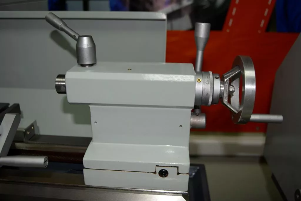Настольный токарно-фрезерный станок Metal Master MML 250x550 M
