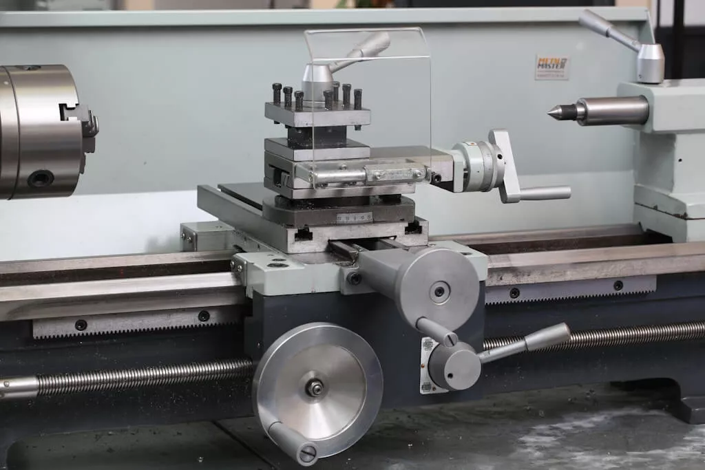 Токарный станок Metal Master MML 2550MV
