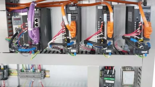Cтанок лазерной резки Bercut MK 3015 MAXPHOTONICS 2000Вт