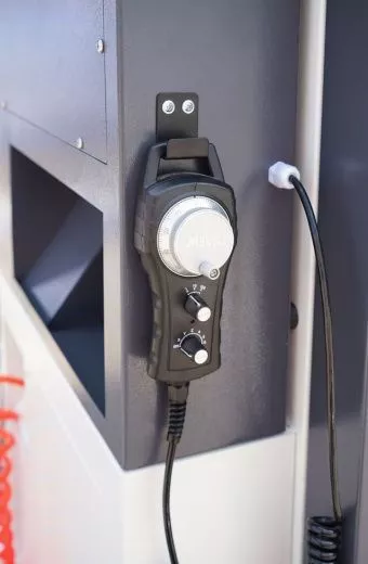 Вертикальный обрабатывающий центр с ЧПУ MILLMASTER VMM-855S